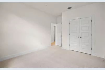 200 W 56th Street #1104, Austin, TX 78751 - Photo 19