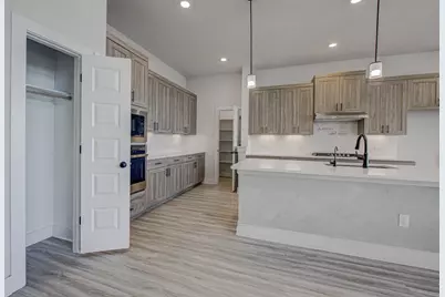 822 Wild Pecan Loop, Buda, TX 78610 - Photo 5