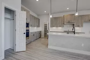 822 Wild Pecan Loop, Buda, TX 78610 - Photo 5