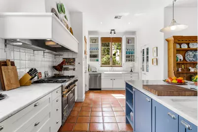 698 Windsong Trail, West Lake Hills, TX 78746 - Photo 17