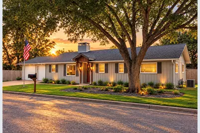 364 Woodland Avenue, Giddings, TX 78942 - Photo 1