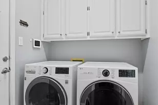 10648 Floral Park Dr, Austin, TX 78759 - Photo 15