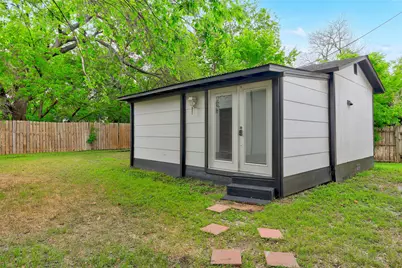 6307 Chesterfield Avenue, Austin, TX 78752 - Photo 13