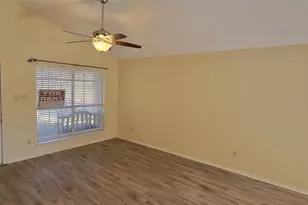 1015 E Yager Ln, Austin, TX 78753 - Photo 5