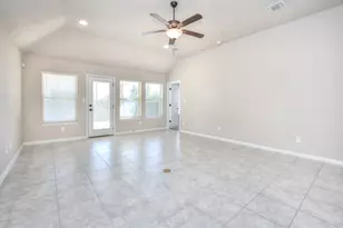 109 Belford St, Georgetown, TX 78628 - Photo 15