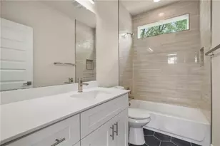 913 Valdez St, Austin, TX 78741 - Photo 19