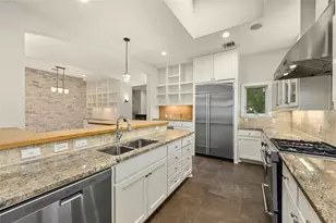 1205 Norwalk Ln, Austin, TX 78703 - Photo 11