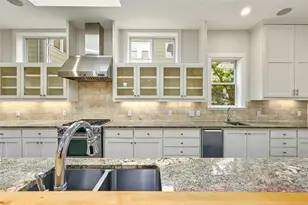 1205 Norwalk Ln, Austin, TX 78703 - Photo 15