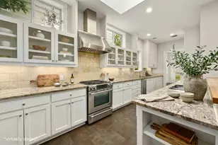 1205 Norwalk Ln, Austin, TX 78703 - Photo 3
