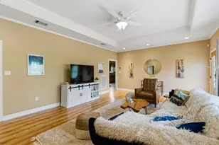 1221 Lovers Ln, Bastrop, TX 78602 - Photo 9
