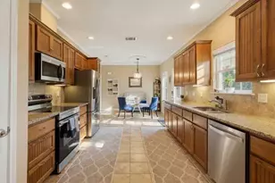 1221 Lovers Ln, Bastrop, TX 78602 - Photo 11