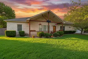 1221 Lovers Ln, Bastrop, TX 78602 - Photo 1