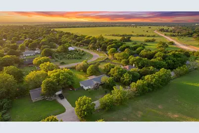 1221 Lovers Lane, Bastrop, TX 78602 - Photo 27