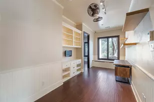 303 Camino Arbolago St, Lakeway, TX 78734 - Photo 11