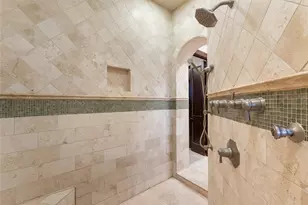 303 Camino Arbolago St, Lakeway, TX 78734 - Photo 19