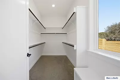 18305 Lake Oaks Drive, Jonestown, TX 78645 - Photo 27