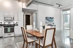 800 W 5th St, Austin, TX 78703 - Photo 11