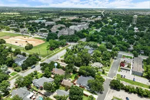 810 E University Ave, Georgetown, TX 78626 - Photo 37