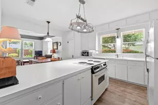 810 E University Ave, Georgetown, TX 78626 - Photo 13