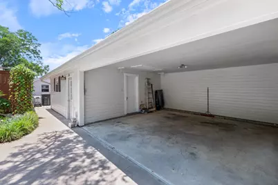 810 E University Avenue, Georgetown, TX 78626 - Photo 31