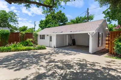 810 E University Avenue, Georgetown, TX 78626 - Photo 13