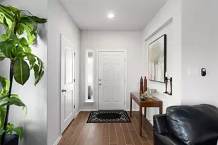 208 Blue Agate Ct, Jarrell, TX 76537 - Photo 7