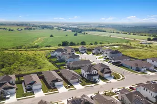 208 Blue Agate Ct, Jarrell, TX 76537 - Photo 3