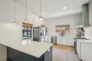 4506 Russell Dr, Austin, TX 78745 - Photo 17