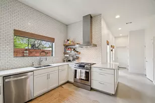 4506 Russell Dr, Austin, TX 78745 - Photo 19