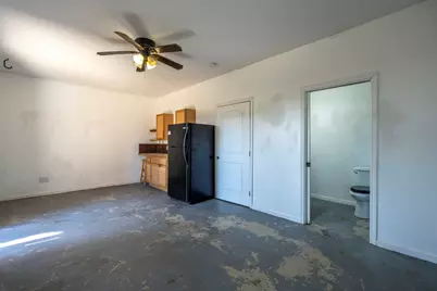 2003 E 9th Street, Austin, TX 78702 - Photo 23