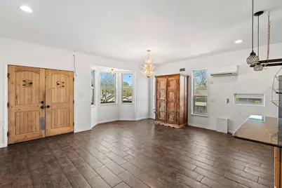 2003 E 9th Street, Austin, TX 78702 - Photo 5