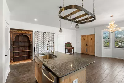 2003 E 9th Street, Austin, TX 78702 - Photo 7