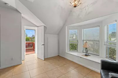 2003 E 9th Street, Austin, TX 78702 - Photo 17