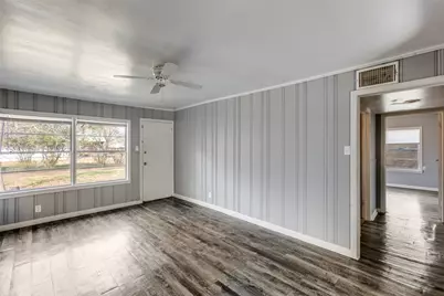 705 Campbell Street, Lockhart, TX 78644 - Photo 17