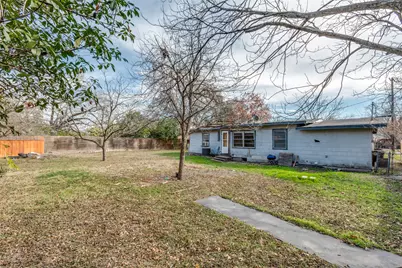 705 Campbell Street, Lockhart, TX 78644 - Photo 23