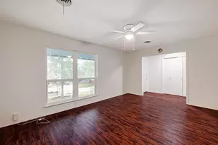 6108 Cherrylawn Cir, Austin, TX 78723 - Photo 11