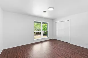 6108 Cherrylawn Cir, Austin, TX 78723 - Photo 9