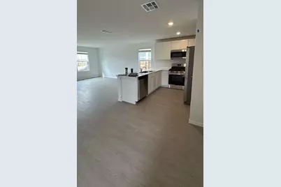 379 Keefer, Kyle, TX 78640 - Photo 3