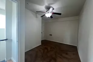 910 W 25th St, Austin, TX 78705 - Photo 29