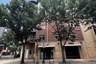 910 W 25th St, Austin, TX 78705 - Photo 3