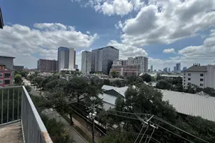 910 W 25th St, Austin, TX 78705 - Photo 35