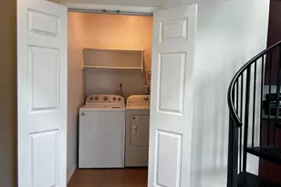 910 W 25th St, Austin, TX 78705 - Photo 25