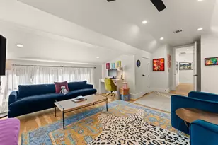 2203 Greenlee Dr, Austin, TX 78703 - Photo 29