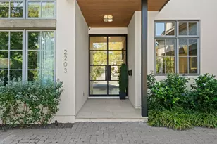 2203 Greenlee Dr, Austin, TX 78703 - Photo 3