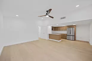 1905 Cedar Ridge Dr, Austin, TX 78741 - Photo 7