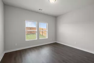 177 Sleep Holw, Jarrell, TX 76537 - Photo 15