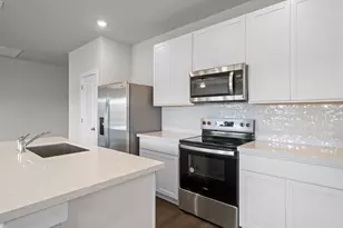 177 Sleep Holw, Jarrell, TX 76537 - Photo 9