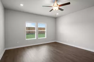 177 Sleep Holw, Jarrell, TX 76537 - Photo 13