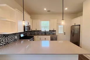1212 Lily Terrace, Austin, TX 78741 - Photo 7