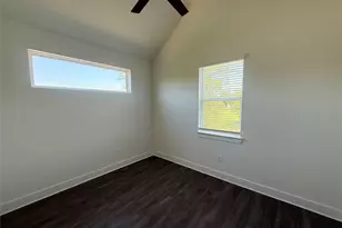 1212 Lily Terrace, Austin, TX 78741 - Photo 9